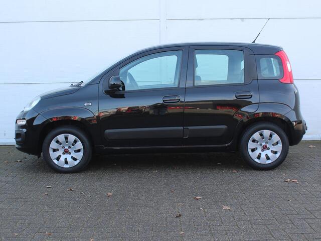 Fiat PANDA 0.9 TwinAir Lounge / Airco / Bluetooth / Trekhaak (800 KG) / Radio-/USB / 5 Persoons /