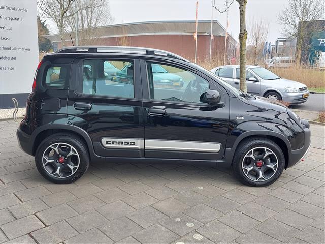 Fiat PANDA 1.0 Hybrid Cross