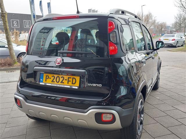 Fiat PANDA 1.0 Hybrid Cross