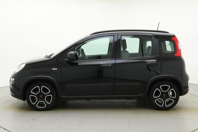 Fiat PANDA 1.0 Hybrid City Life | DEMO | 5-zits uitvoering | Nero Cinema Metallic | Zuinige motor | Apple Carplay | Android Auto | Airconditioning