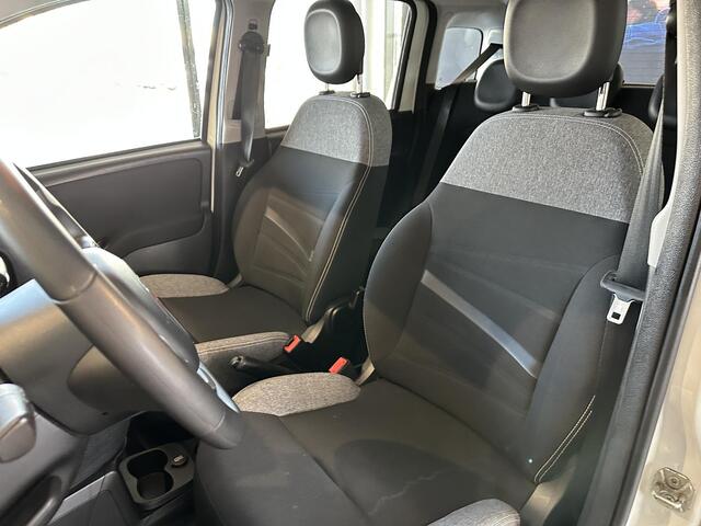 Fiat PANDA 1.0 Hybrid City Life AIRCONDITIONING | PARKEERSENSOREN ACHTER | TELFOONVOORBEREIDING