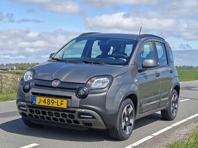 Fiat PANDA 1.0 Hybrid Launch Edition | Cruise Control