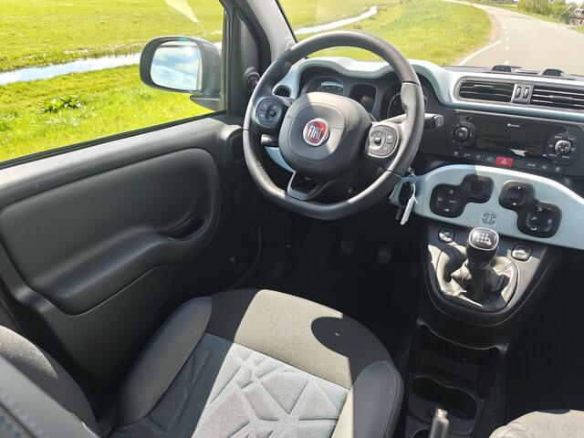 Fiat PANDA 1.0 Hybrid Launch Edition | Cruise Control