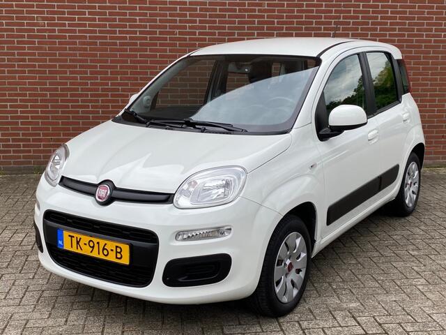 Fiat PANDA 0.9 TWINAIR 80PK LOUNGE AUTOMAAT AURCO TREKHAAK PDC BLUETOOTH