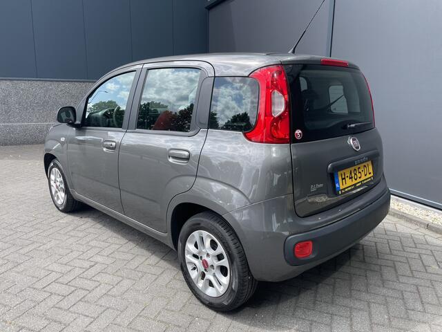 Fiat PANDA 1.2 Lounge 5 zit plaatsen Airco - Bluetooth - Spiegels E V+VW - Centrale deurvergr. - E-Ramen voor - LMV 14"- ML Zeer goed onderhouden!