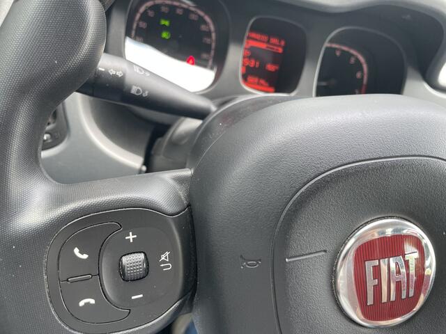 Fiat PANDA 1.2 Lounge 5 zit plaatsen Airco - Bluetooth - Spiegels E V+VW - Centrale deurvergr. - E-Ramen voor - LMV 14"- ML Zeer goed onderhouden!