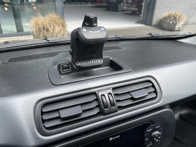 Fiat PANDA 1.2 Lounge 5 zit plaatsen Airco - Bluetooth - Spiegels E V+VW - Centrale deurvergr. - E-Ramen voor - LMV 14"- ML Zeer goed onderhouden!