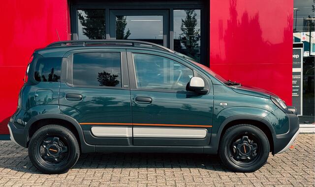 Fiat PANDA 1.0 Hybrid Garmin Cross | Pack Garmin | Apple Carplay |