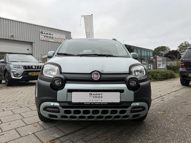 Fiat PANDA 1.0 Hybrid Launch Edition City Cross | Parkeer sensoren | Climate Control |