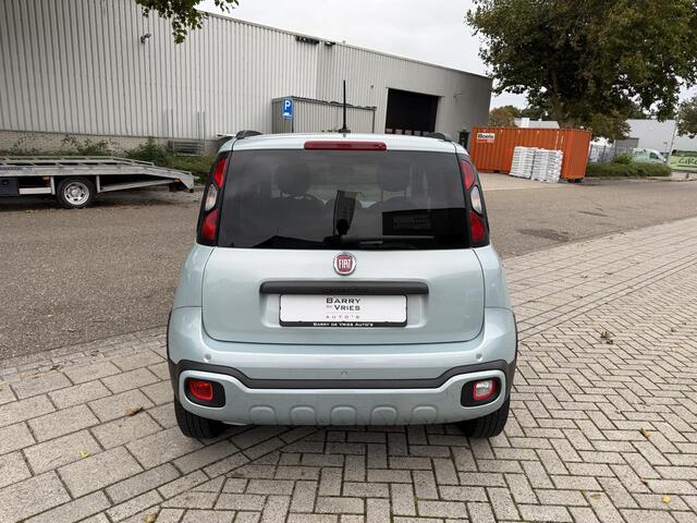 Fiat PANDA 1.0 Hybrid Launch Edition City Cross | Parkeer sensoren | Climate Control |