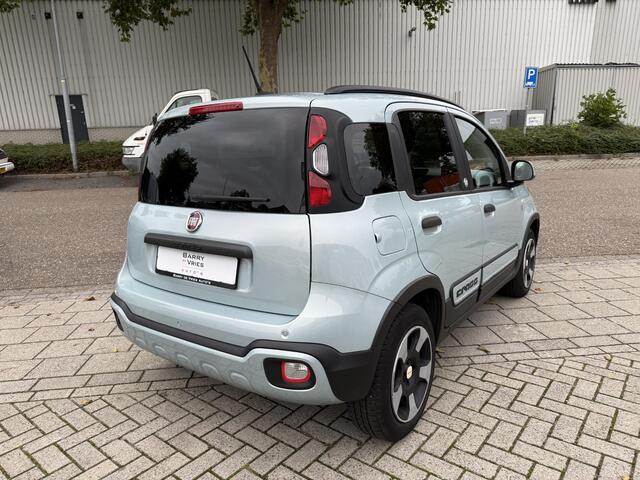Fiat PANDA 1.0 Hybrid Launch Edition City Cross | Parkeer sensoren | Climate Control |