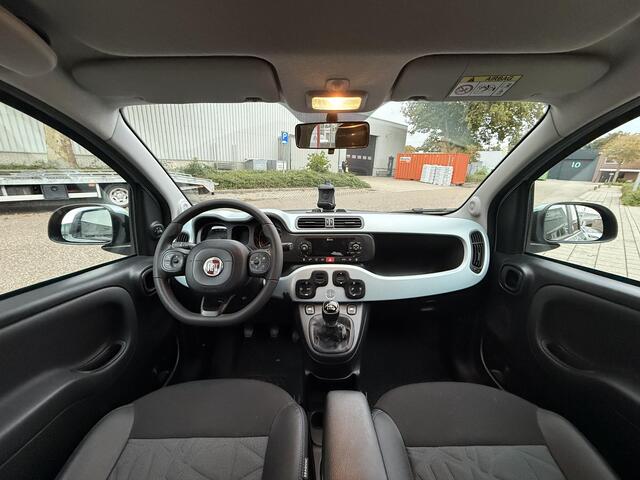 Fiat PANDA 1.0 Hybrid Launch Edition City Cross | Parkeer sensoren | Climate Control |
