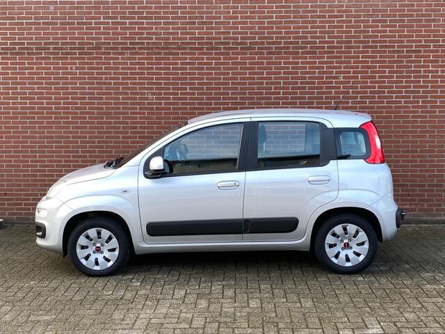 Fiat PANDA 0.9 TWINAIR LOUNGE 80 PK AIRCO TREKHAAK BLUETOOTH