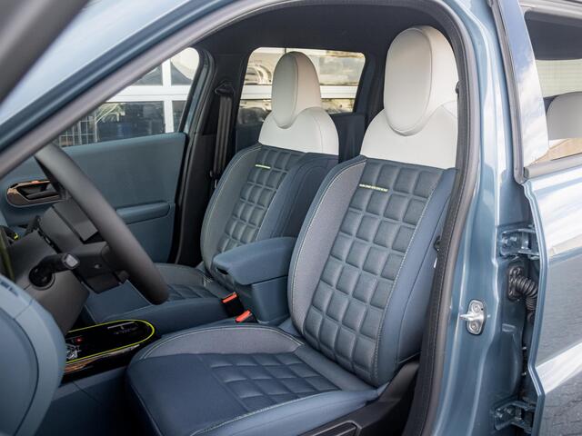 Fiat PANDA Grande La Prima 44 kWh | Uit voorraad leverbaar | Clima | Cruise | Camera | Apple Carplay | 17" | Navi | Winter Pack