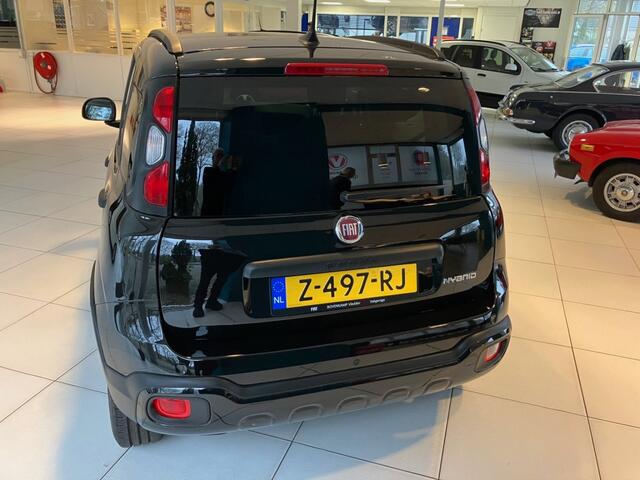 Fiat PANDA 1.0 70Hybrid Cross
