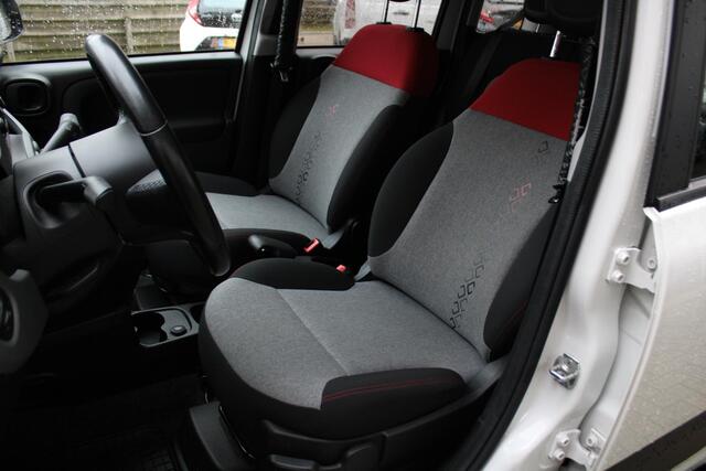 Fiat PANDA 0.9 TwinAir Lounge Automaat Airco, Bluetooth, Radio, Elektrische Ramen Voor,