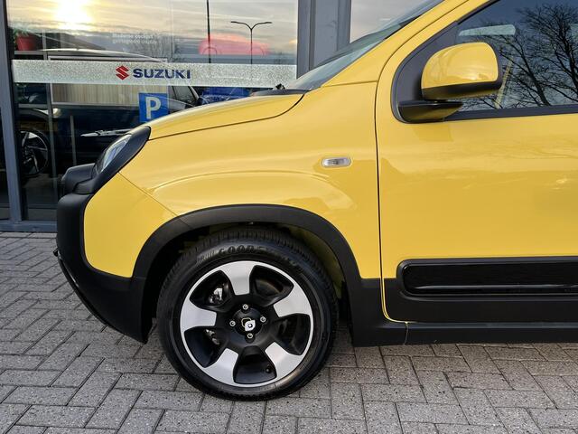 Fiat PANDA 1.0 Hybrid Pandina Parkeersensoren | Apple carplay |