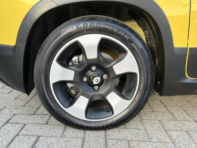 Fiat PANDA 1.0 Hybrid Pandina Parkeersensoren | Apple carplay |