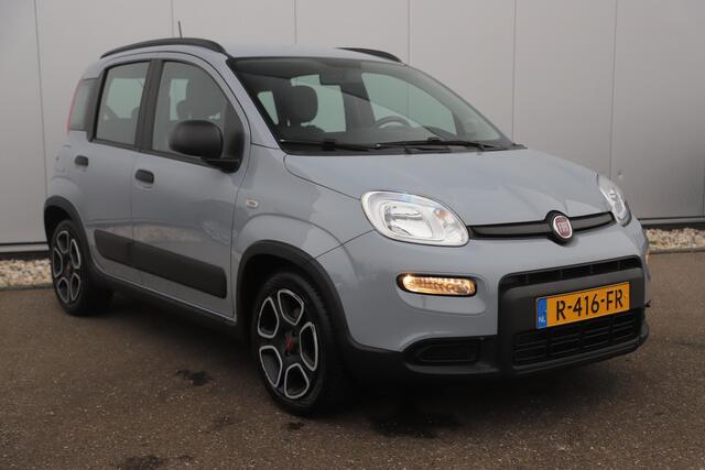 Fiat PANDA 1.0 Hybrid City Life 69PK Carplay Android Navigatie Airco All-Season Banden!