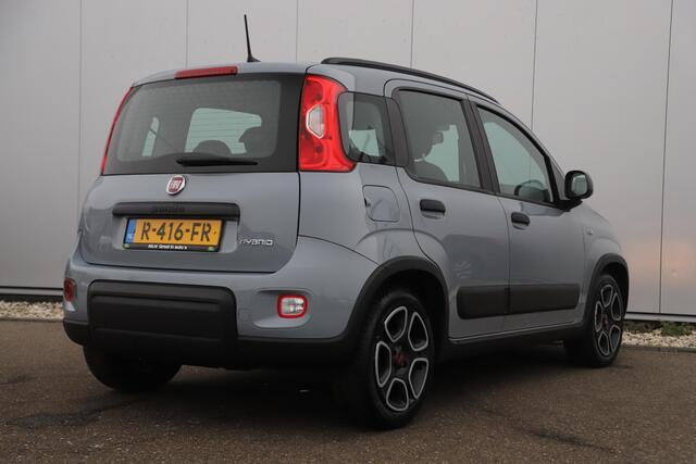 Fiat PANDA 1.0 Hybrid City Life 69PK Carplay Android Navigatie Airco All-Season Banden!