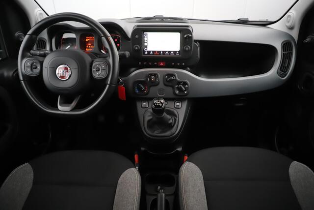 Fiat PANDA 1.0 Hybrid City Life 69PK Carplay Android Navigatie Airco All-Season Banden!
