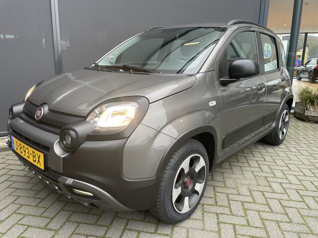 Fiat PANDA 1.0 Hybrid City Cross Airco - Bluetooth - Dakrails - Elektrische ramen voor - Mistlampen voor - Radio - Start/stop systemen - Stuur multifunctioneel