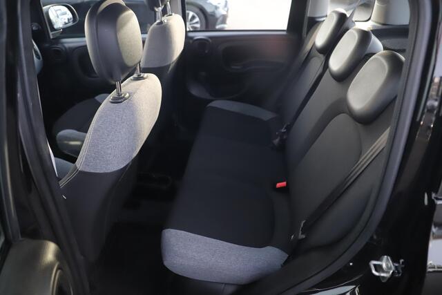 Fiat PANDA 1.0 Hybrid City Life 69PK Carplay Android Navigatie Airco All-Season Banden!