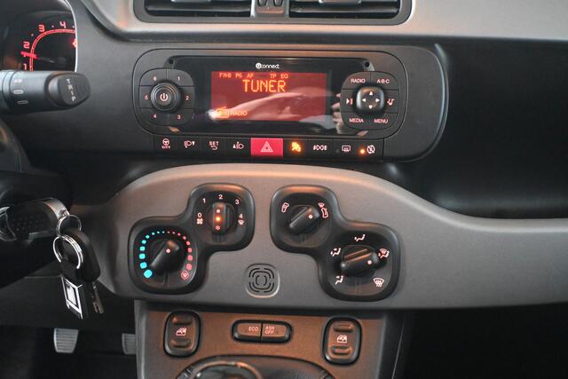 Fiat PANDA 0.9 TwinAir Lounge NAP Airco Elektrisch pakket Goed Onderhouden! Inruil Mogelijk!