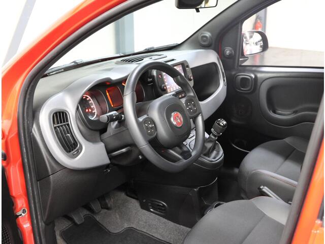 Fiat PANDA 1.0 Hybrid Sport | 1ste eigenaar | AppleCarplay/Android Auto | Licht Metalen Velgen | Climate Control | Isofix | DAB Radio | Mist lampen |