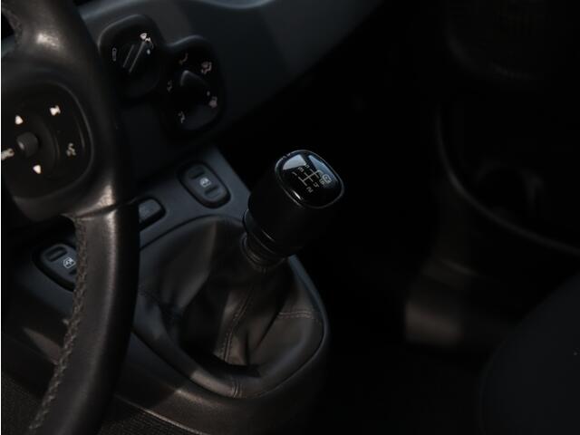 Fiat PANDA 1.0 Hybrid 70 PK City Life | Carplay | AIrco | 5zits | Privacy