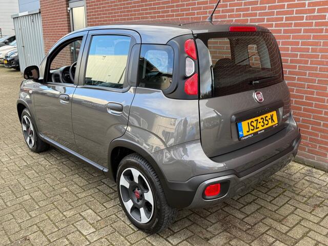 Fiat PANDA 1.0 HYBRID CROSS AIRCO STOEL IN HOOGTE VERSTELBAAR ELEK RAMEN /