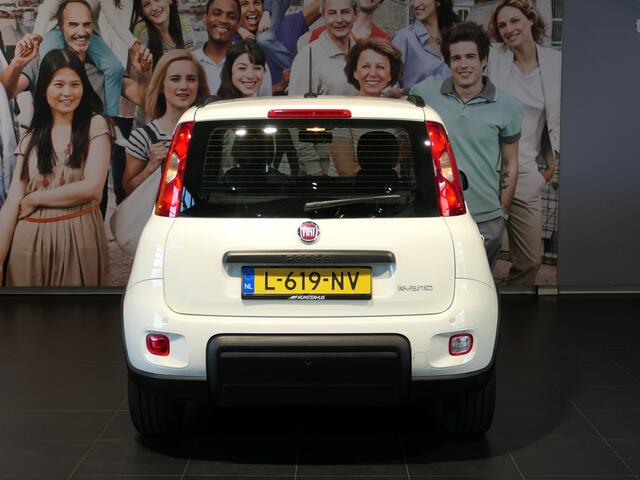 Fiat PANDA 1.0 Hybrid City Life - Occasion Lease vanaf ¤484 p/m - Sensor achter - Elektrisch verstelbare buitenspiegels