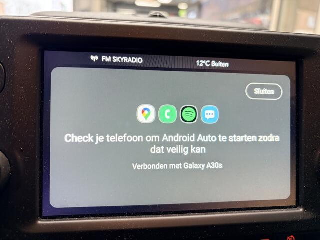 Fiat PANDA 1.0 Hybrid Cross Navigatie Carplay Clima DAB 16dkm Nap PDC