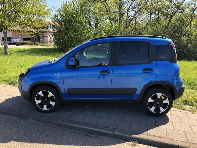 Fiat PANDA 1.0 Hybrid Cross CLIMATE|APPLE/ANDROID|5-PERSOONS|BLUETOOTH