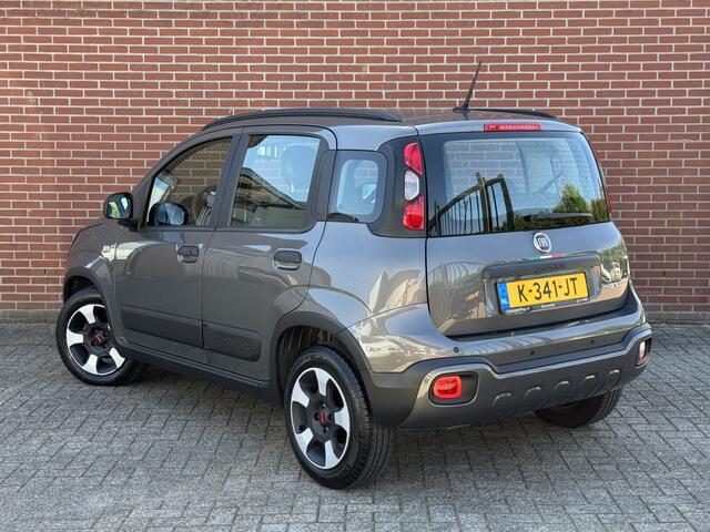 Fiat PANDA 1.0 Hybrid City Cross AIRCO PARKEERSENSOREN BLUETOOTH