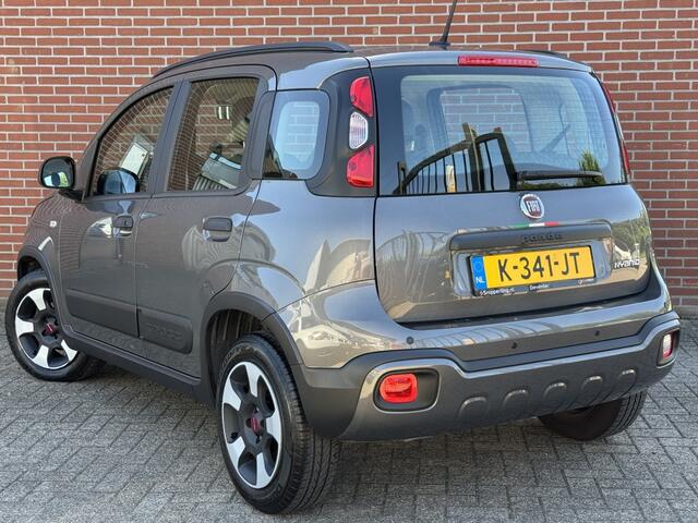 Fiat PANDA 1.0 Hybrid City Cross AIRCO PARKEERSENSOREN BLUETOOTH