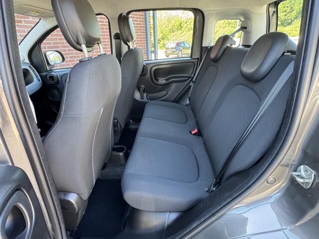 Fiat PANDA 1.0 Hybrid City Cross AIRCO PARKEERSENSOREN BLUETOOTH