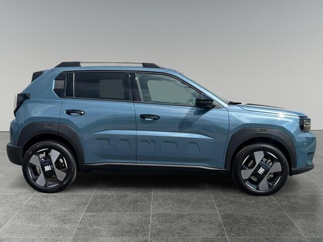 Fiat PANDA Grande La Prima EV 44kWh 113pk | CLIMA | APPLE CARPLAY / ANDROID AUTO | CAMERA | STOELVERW. |