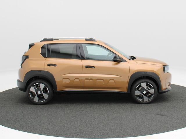 Fiat PANDA Grande La Prima 113 PK 44 kWh | Stoel/Stuurverwarming | Voorruitverwarming | Cruise Control | Navigatie | Camera | Bluetooth | 17 Inch | 991 Km !!