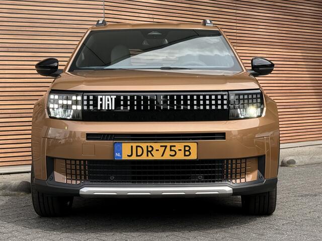 Fiat PANDA Grande La Prima 11 kW 44 kWh Pack Winter / Camera / Navigatie