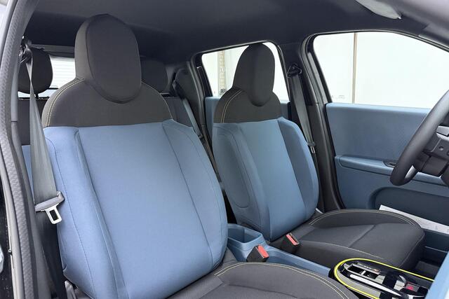 Fiat PANDA Grande 1.2 Hybrid ICON Automaat | Parkeersensoren | DAB radio | Cruise control | Navigatie via Carplay | Hoge instap | DEMO Prijs