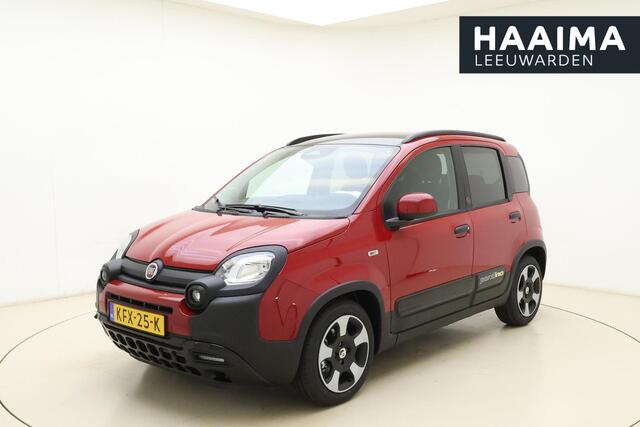 Fiat PANDA 1.0 Hybrid Pandina | Navigatie via Carplay | Dakrails | Airco | Parkeersensoren | Lichtmetalen velgen | Hoge instap | Extra getint glas