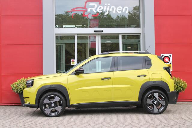 Fiat PANDA Grande LA PRIMA 113PK 11 kW 44 kWh | WINTERPACK: STOEL/STUUR/VOORRUIT VERWARMING | DRAADLOZE APPLE CARPLAY/ANDROID AUTO | NAVIGATIE | ACHTERUITRIJCAMERA | PARKEERSENSOREN VOOR + ACHTER | DRAADLOZE TELEFOONLADER | LED KOPLAMPEN | CLIMATE CONTROL | 3-FASE |
