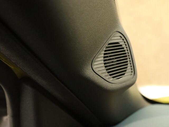 Fiat PANDA Grande La Prima 11 kW 44 kWh - 3 FASE - ORIGINEEL NEDERLANDSE AUTO - AFKOMSTIG VAN 1E EIGENAAR - NAVIGATIE - CLIMATE CONTROL - CAMERA - APPLE CARPLAY/ ANDROID AUTO - PARKEERSENSOREN VOOR/ ACHTER - BIJRIJDERSSTOEL IN HOOGTE VERSTELBAAR - 17 INCH LICHT META
