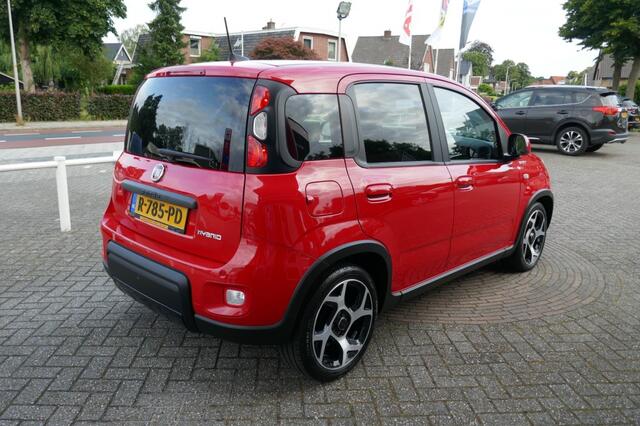 Fiat PANDA 1.0 HYBRID SPORT WINTERPAKKET/APPLE CARPLAY/CRUISE