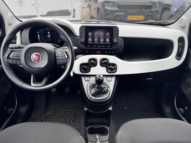 Fiat PANDA 1.0 Hybrid Pandina | CarPlay | Parkeersensoren | Airco