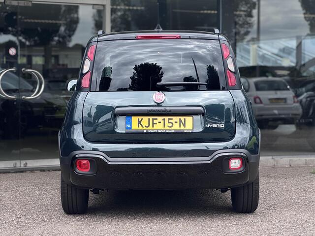 Fiat PANDA 1.0 Hybrid Pandina | CarPlay | Parkeersensoren | Airco