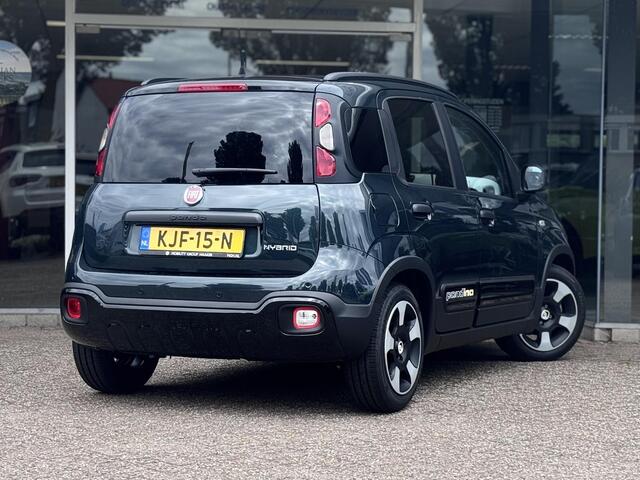 Fiat PANDA 1.0 Hybrid Pandina | CarPlay | Parkeersensoren | Airco