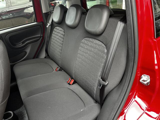Fiat PANDA 1.0 Hybrid Pandina | Airco | Apple-Android | RED