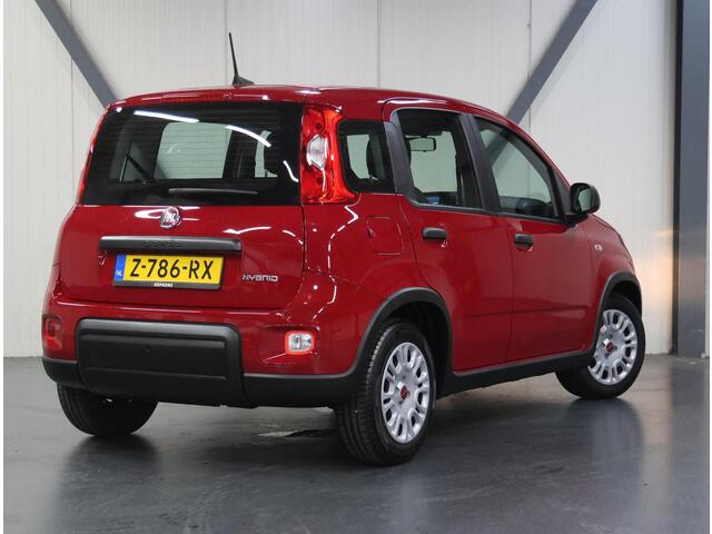 Fiat PANDA 1.0 Hybrid Urban | 1ste eigenaar | Unieke KM Stand! | Airco | Bluetooth Telefoonvoorbereiding | Isofix | Parkeersensoren | Stuurwiel Multifunctioneel | NL Auto! |